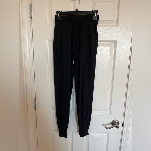 Ready To Rulu High Rise Jogger - Picture 2 of 9